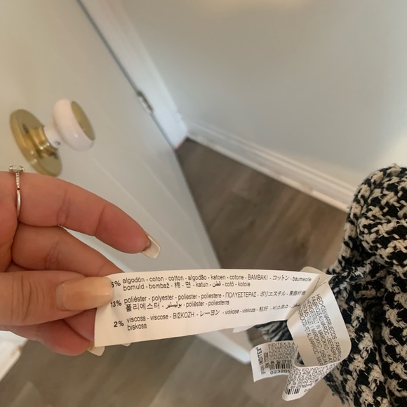 Zara black and white dark academia over dress. Pair with a cute tee underneath! - Picture 3 of 5